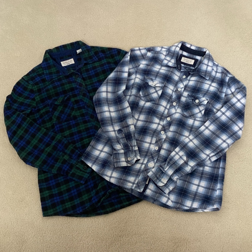 LOT OF TWO WOMENS FLANNEL SHIRTS